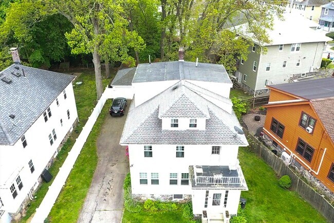 Primary Photo - 8 Verndale Rd