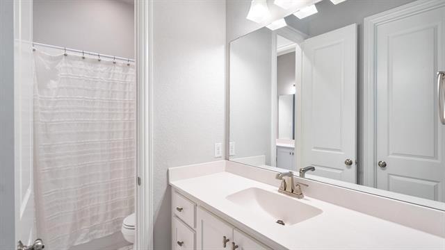 Building Photo - 3930 Blue Sage Dr