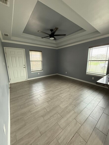 Unit C: Living Room - 302 W Amy Dr