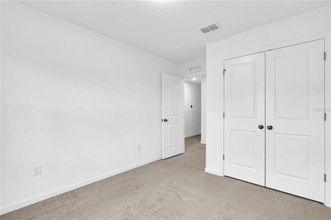 Building Photo - 1104 Lakeshore Breeze Pl