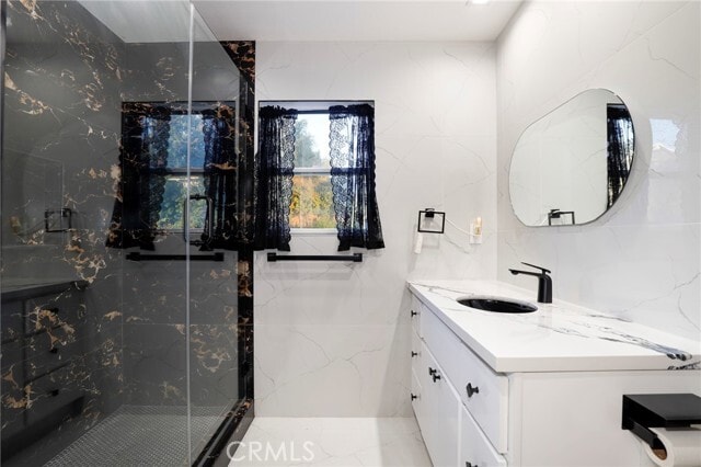 Building Photo - 9742 Farralone Ave