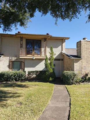 Building Photo - 12821 Clarewood Dr