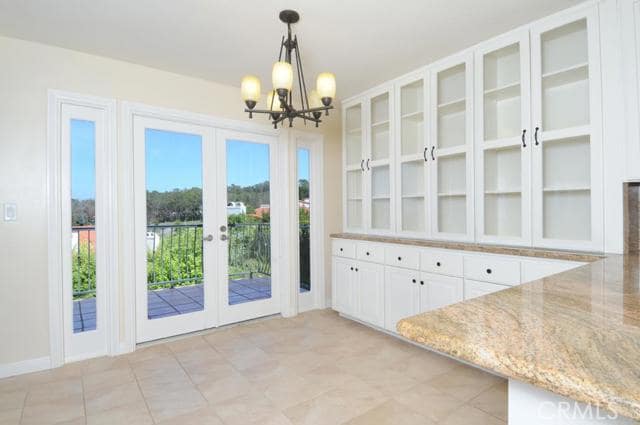Building Photo - 345 Palos Verdes Dr W