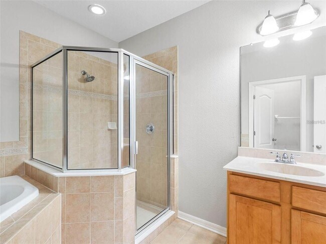 Building Photo - 12820 Belvedere Song Way