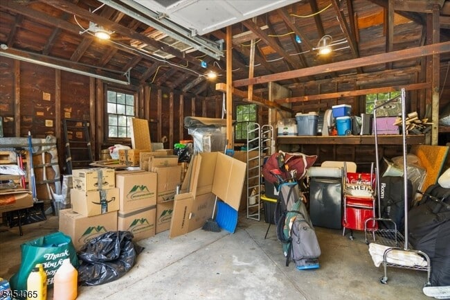 Building Photo - 46 Hazelwood Rd