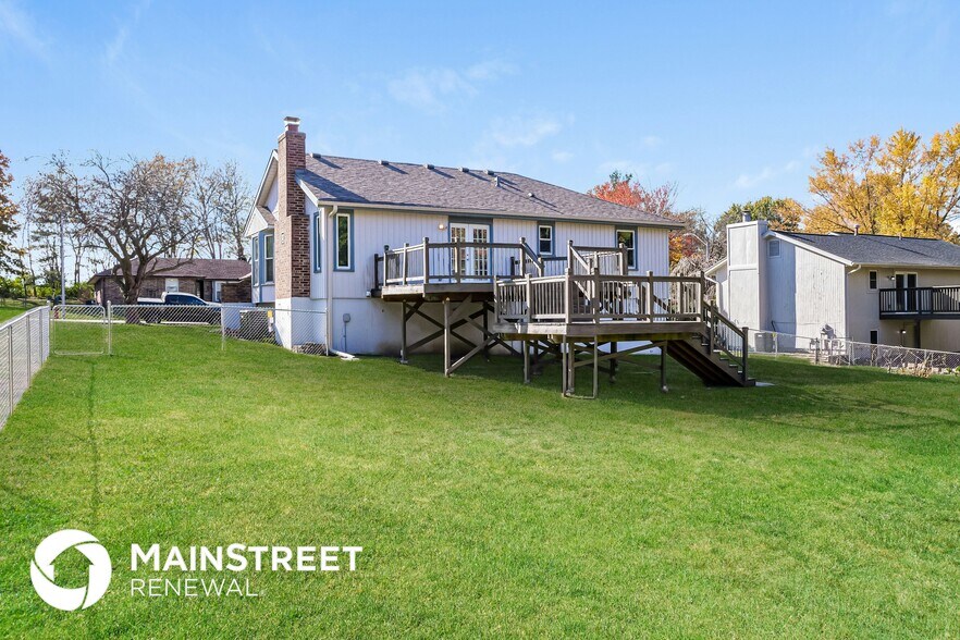 Building Photo - 1612 NE 112th Terr