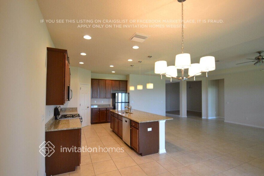 Building Photo - 11301 Coventry Grove Cir