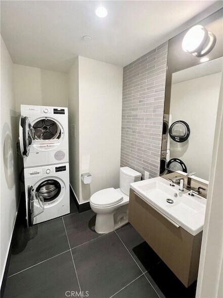 Building Photo - 889 Francisco St