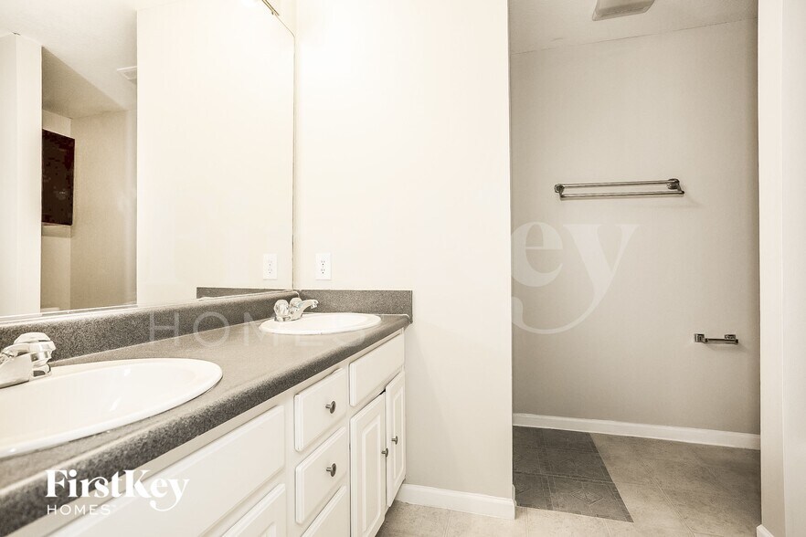 Building Photo - 15551 Dusty Trail