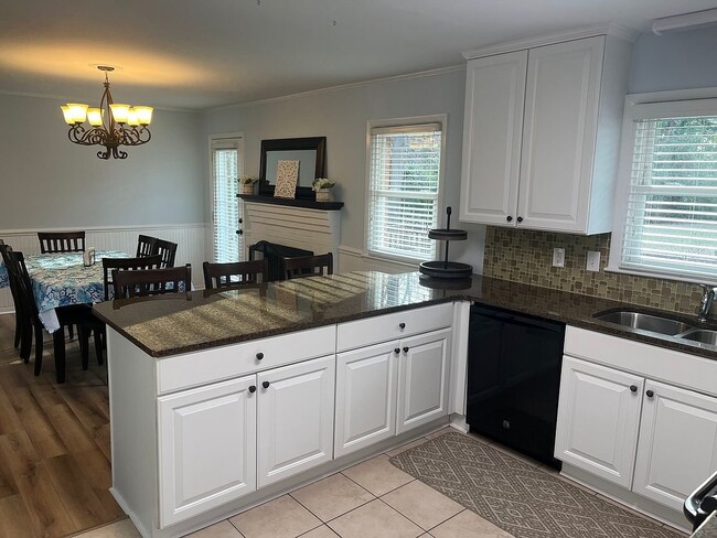 Building Photo - 233 Jeb Stuart Dr