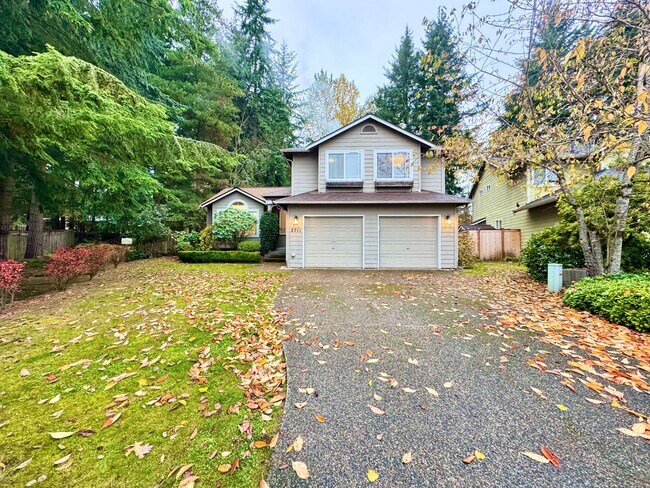 Building Photo - Great 3 Bed 2.5 Bath Home for rent