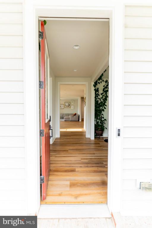 Building Photo - 41914 Spring Air Dr