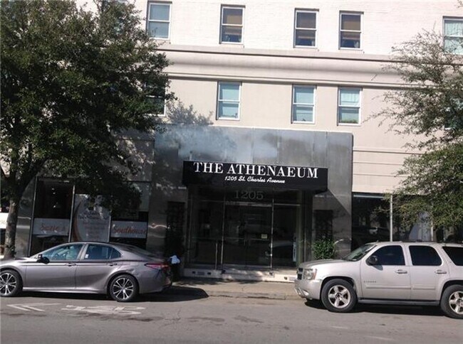 Primary Photo - Live on St Charles Avenue with all that th...