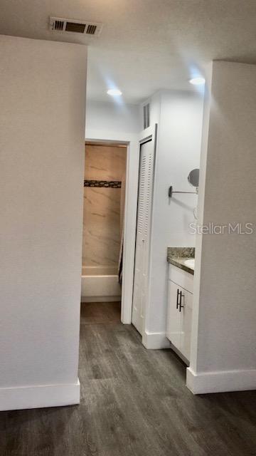 Building Photo - 249 Afton Square