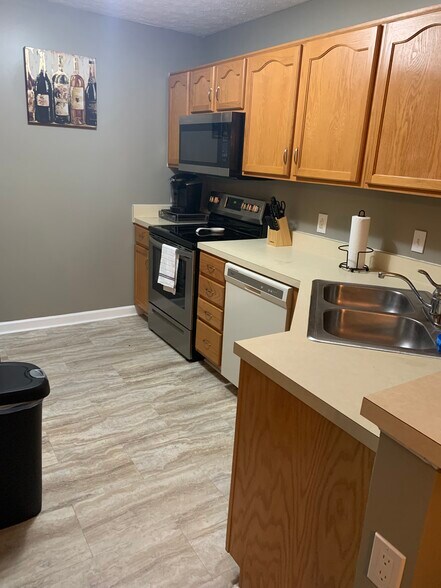 Furnished Kitchen - 2542 Sonar St