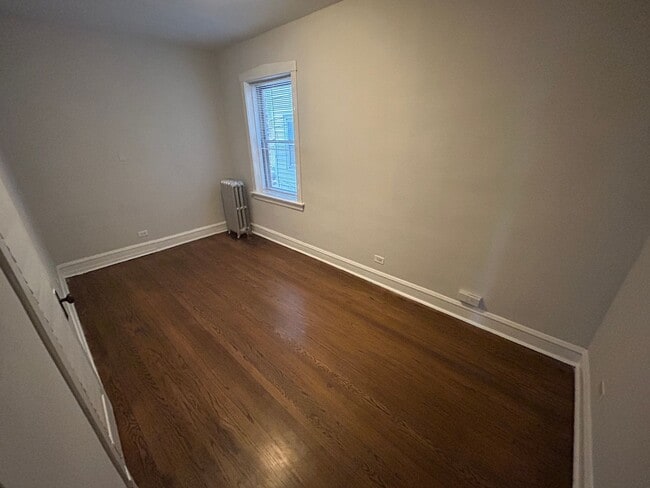 Building Photo - 2157 N Avers Ave