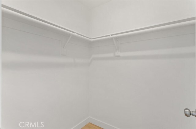 Building Photo - 705 W 80th St