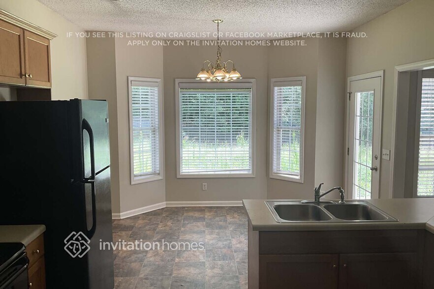 Building Photo - 63 Hillcrest Ct