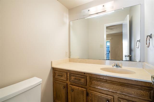 Building Photo - 1108 W Houston St