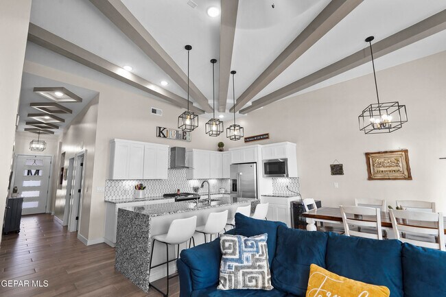 Building Photo - 620 Paseo Modesto Dr