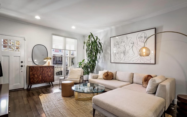 Building Photo - PERFECT FOR STUDENTS!  Jewel of a home in Remington - new renovation