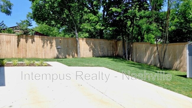 Building Photo - 3211 Anderson Pl