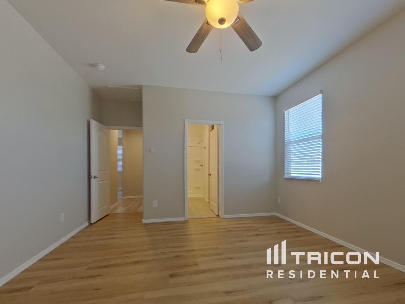 Building Photo - 31062 W Mulberry Dr