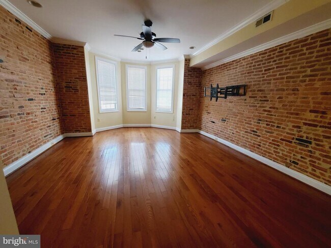 Building Photo - 1624 Gwynns Falls Pkwy