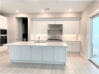 Building Photo - 116 Scale