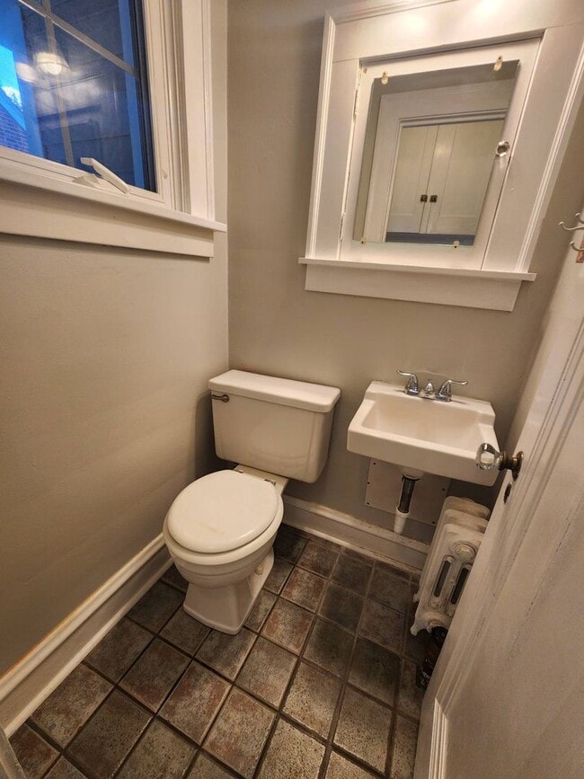 Building Photo - A Place You’ll Love to Call Home – Gorgeous 4-Bedroom Property!