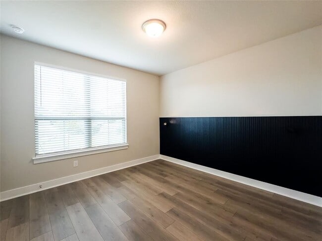 Building Photo - 337 Alicante Ln