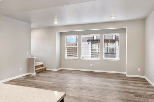 Building Photo - 1837 Eastgate Loop