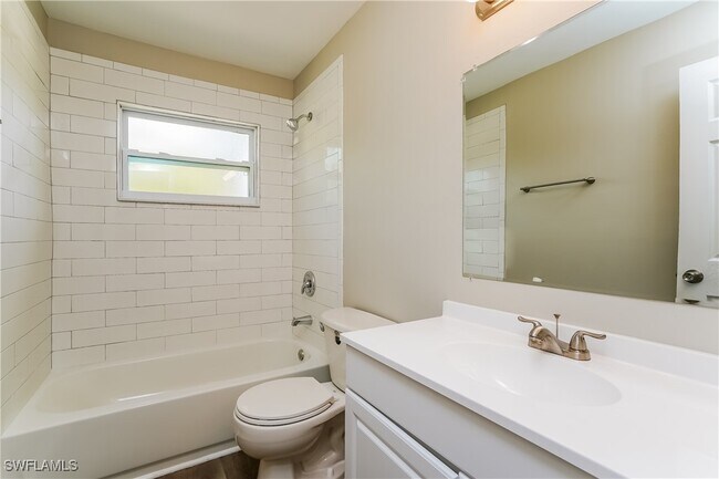 Building Photo - 7311 Louise Dr