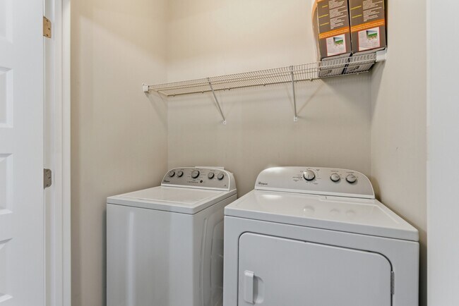 Building Photo - 114 Walden Village Ct