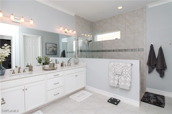 Building Photo - 14849 Windward Ln