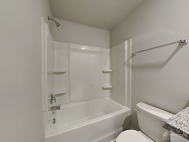 Building Photo - 127 Harvest Cir