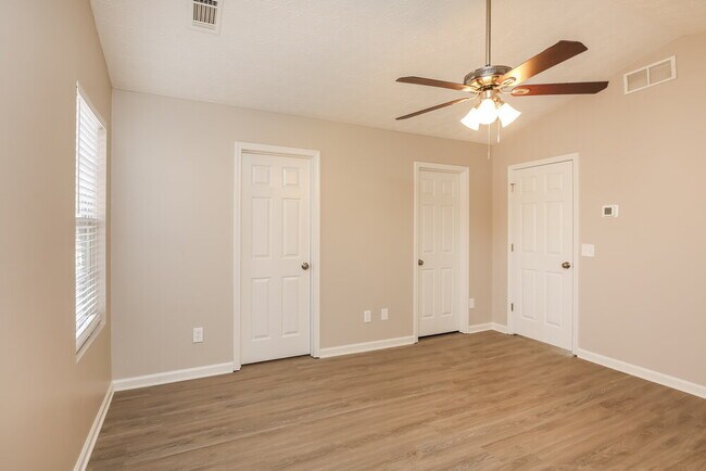 Building Photo - 1243 Blazing Ridge W SW