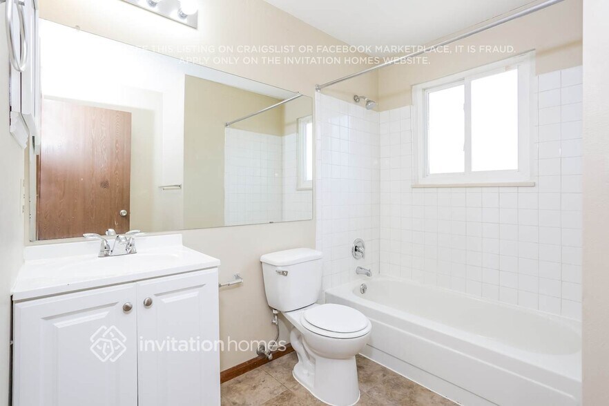 Building Photo - 4490 S Ceylon Way