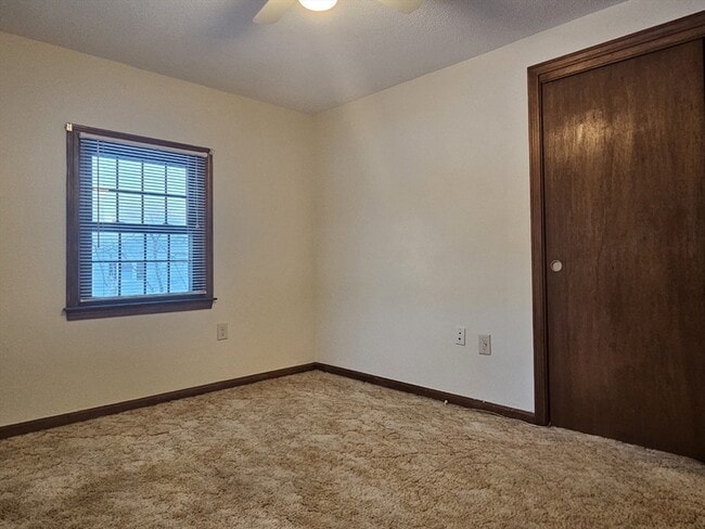 Building Photo - 27 Summer St