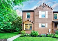 Building Photo - 111 Honey Locust Ct