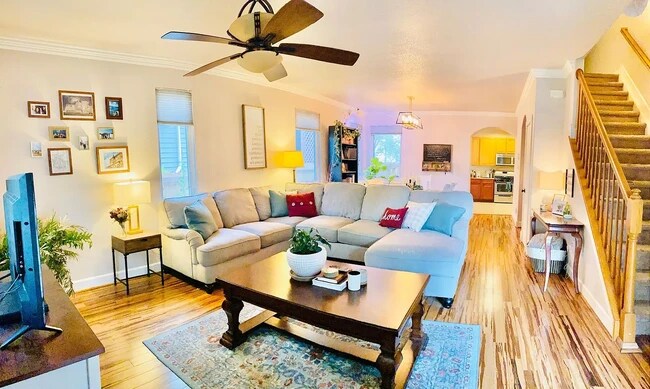 Living Room - 2687 S University Blvd