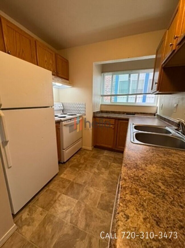 Building Photo - 995 Holli Springs Ln