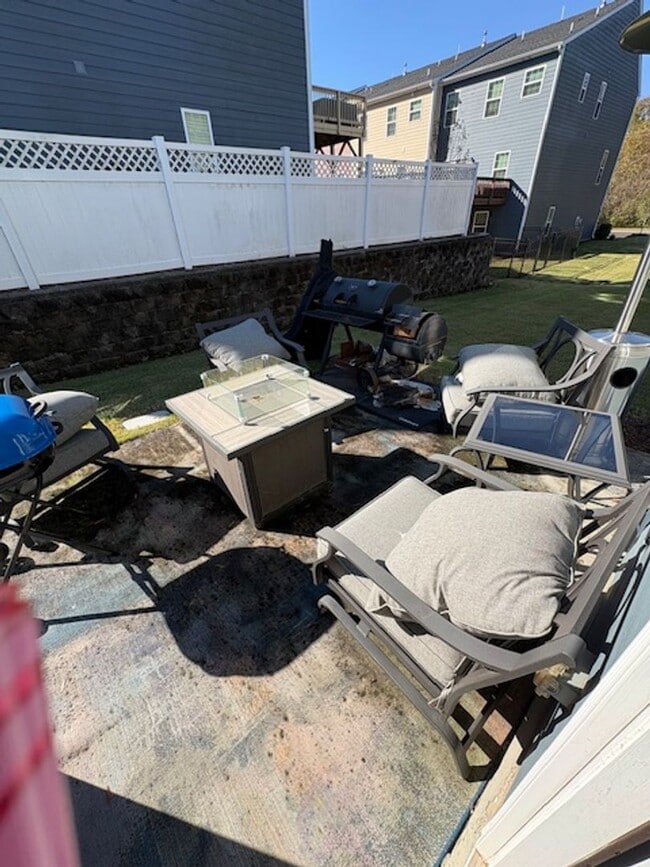 Building Photo - Newer Home for Rent