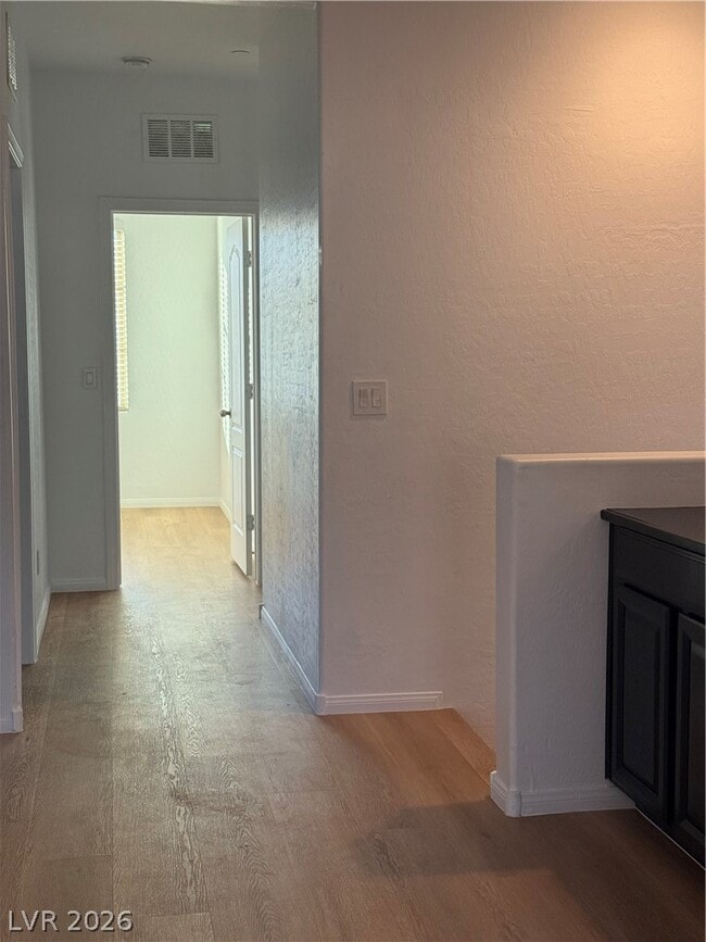 Building Photo - 690 Calamus Palm Pl