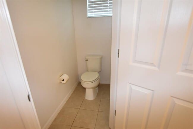 Building Photo - 1333 Merion Dr
