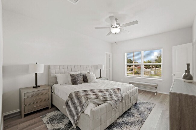 Building Photo - 1402 Acorn Mdw St