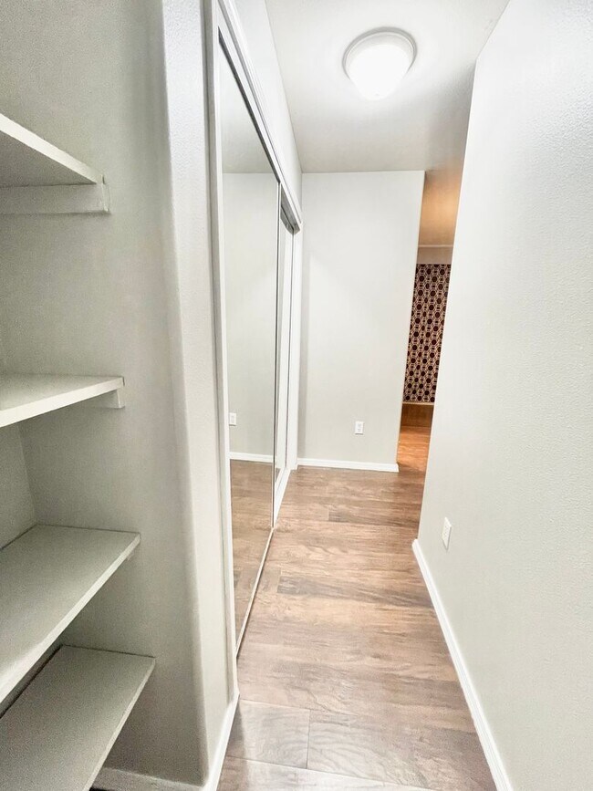 Building Photo - UPPER WEST SIDE- Villas at Kahana Ridge -3 bedroom/2 Bath- Semi Furnished Condo