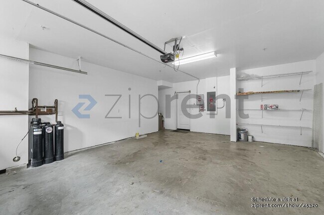 Building Photo - 34856 Awning Ter