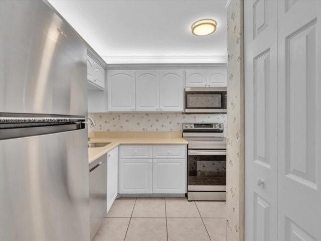 Building Photo - 9311 Orange Grove Dr