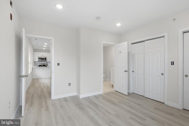 Building Photo - 223 S 45th St